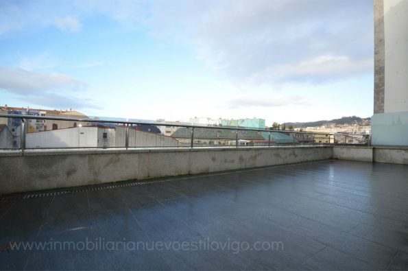 Espectacular terraza en céntrico piso de tres dormitorios, C/ García Barbón-Vigo_zona centro