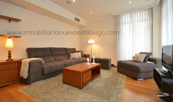 Vivienda de 3 dormitorios en edificio de lujo, C/ Luis Taboada-Vigo_zona marítima centro