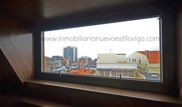 Apartamento de dos dormitorios en edificio El Moderno, Pta. del Sol-Vigo_zona centro