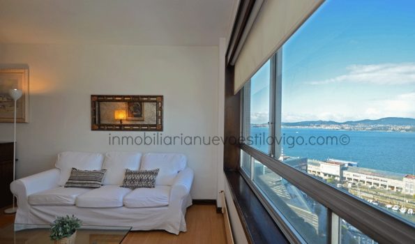 Impresionantes vistas desde este apartamento en primera línea en C/ Cánovas del Castillo-Vigo_zona Marítima-centro