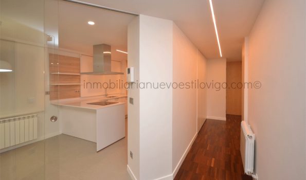 Espectacular reforma, a estrenar, en esta vivienda de tres dormitorios en C/ Laxe-Vigo_zona marítima centro