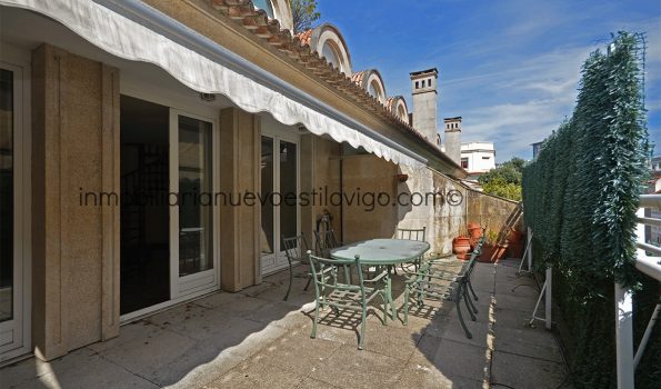 Espectacular dúplex de 370 m2, con magnífica terraza y dos plazas de garaje, C/ García Barbón-Vigo_zona centro