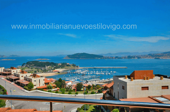 Macla dúplex con magnífica terraza y con las mejores vistas al mar en la urbanización “Vista Real”, C/ Rafael Freire-Baiona_zona playas