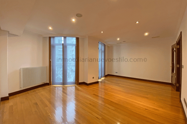 Exclusivo apartamento de 2 domitorios, con garaje y trastero, C/ Luis Taboada_Vigo-Zona Plaza Compostela