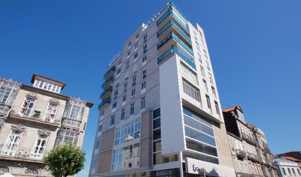 Dos céntricas y amplias oficinas completamente exteriores y con vistas al mar, en alquiler en la C/ Elduayen-Paseo de Alfonso_Vigo-zona centro