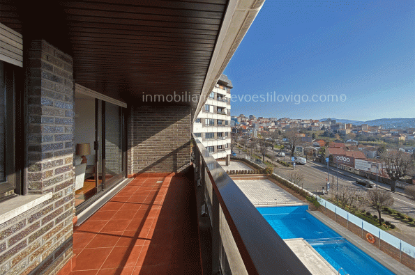 Amplio y soleado apartamento de un dormitorio, con garaje, C/ Zamora-Vigo_Zona Gran Vía/Traviesas