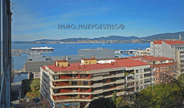 Vivienda para reformar con bonitas vistas al parque y al mar, C/ Pi y Margall-Vigo_zona centro
